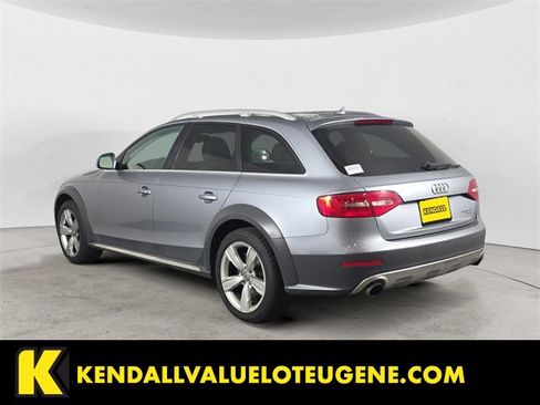 Used 2015 Audi A4 Premium Plus w/ Technology Package image 3