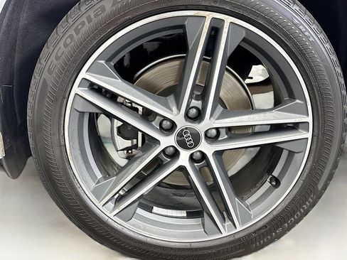 Used 2023 Audi Q5 e Premium Plus w/ Premium Plus Package AWD/4WD image 29