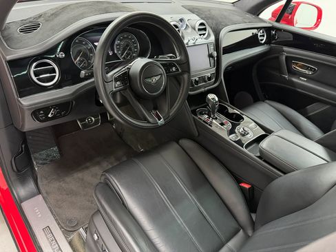 Used 2019 Bentley Bentayga AWD/4WD image 9