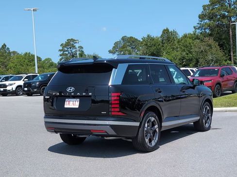 Used 2026 Hyundai Palisade Limited AWD/4WD image 3