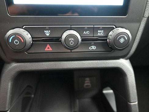 New 2025 Ford Ranger XL image 15