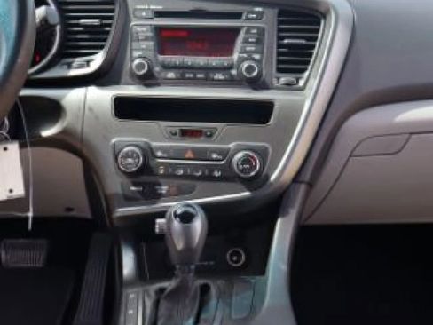 Used 2013 Kia Optima LX image 8
