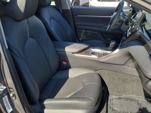 Used 2023 Toyota Camry XLE w/ Protection Package (Q2) (TMS) FWD image 18