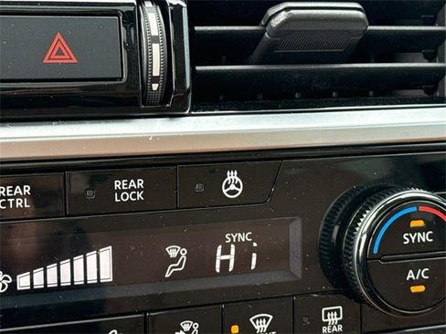 Certified 2022 Nissan Pathfinder Platinum w/ Lighting Package (N93) image 30