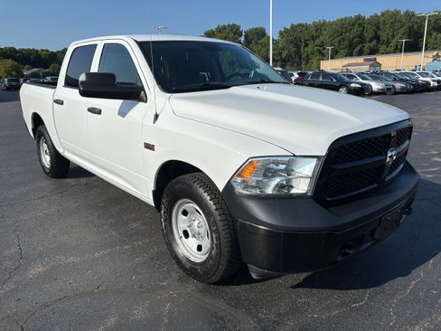 Used 2019 RAM 1500 Tradesman w/ Protection Group AWD/4WD image 4