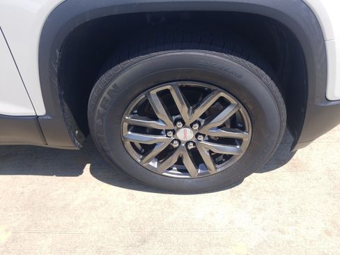 Used 2018 GMC Acadia SLT FWD image 22