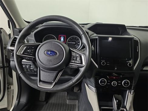 Used 2019 Subaru Forester Limited w/ Popular Package #3 image 9