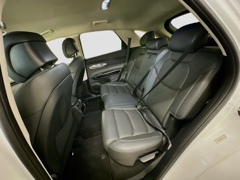 Used 2025 Genesis GV70 2.5T AWD/4WD image 29