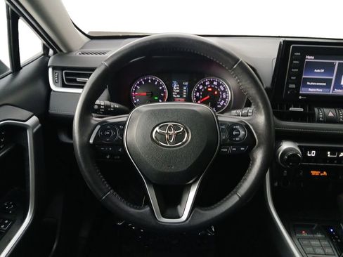 Used 2020 Toyota RAV4 XLE Premium AWD/4WD image 21