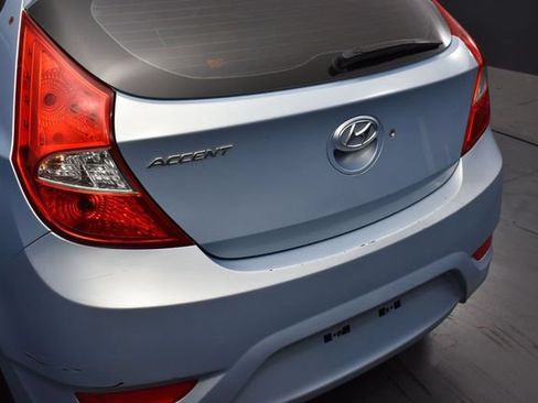 Used 2012 Hyundai Accent GS FWD image 16