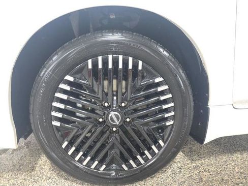 Used 2024 Nissan Leaf SV Plus image 9