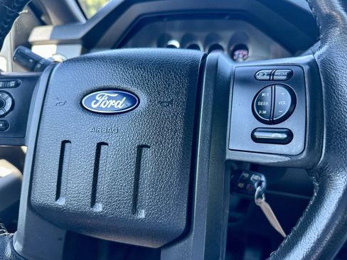 Used 2016 Ford F250 Lariat w/ Lariat Ultimate Package AWD/4WD image 33