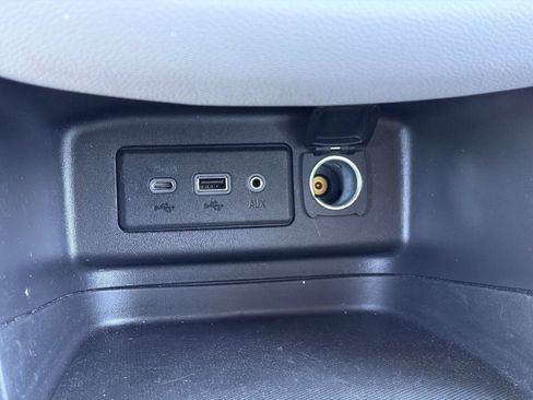 Certified 2024 Chevrolet Equinox LS FWD image 30