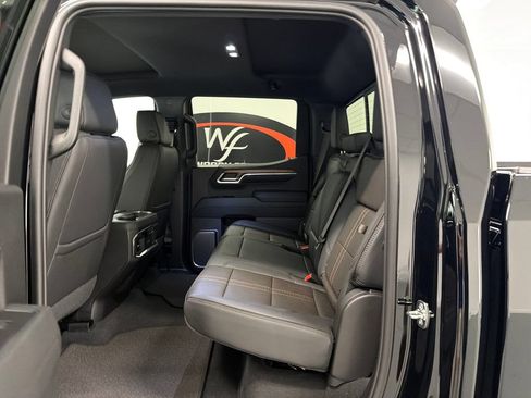 New 2026 Chevrolet Silverado 1500 High Country w/ Technology Package AWD/4WD image 16