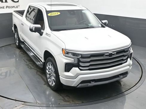 Used 2023 Chevrolet Silverado 1500 High Country w/ High Country Premium Package AWD/4WD image 46