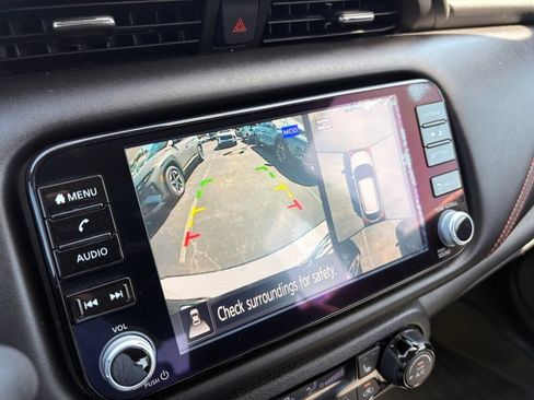 Used 2021 Nissan Kicks SR w/ SR Premium Package FWD image 17