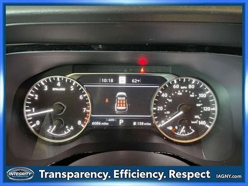 Used 2025 Nissan Pathfinder SL AWD/4WD image 28