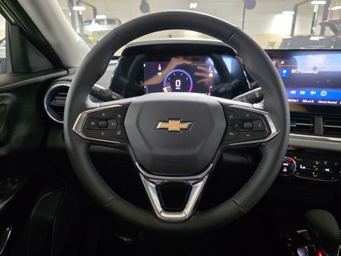 New 2026 Chevrolet Trax LT w/ Driver Confidence Package image 30
