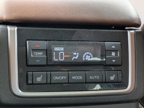 Used 2019 Subaru Ascent Touring image 16