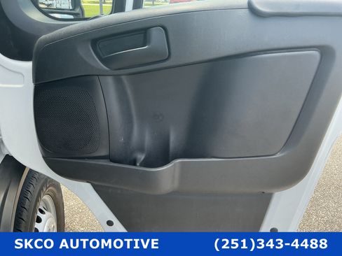 Used 2024 RAM ProMaster 2500 w/ Convenience Group FWD image 12
