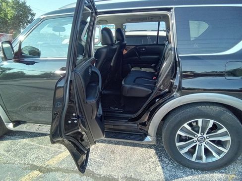 Used 2020 Nissan Armada SL AWD/4WD image 11