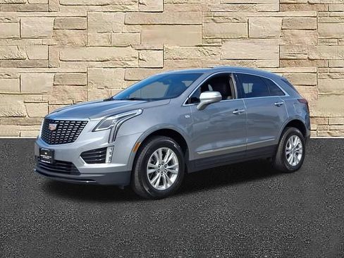 Used 2025 Cadillac XT5 Luxury w/ LPO, Floor Liner Package AWD/4WD image 1