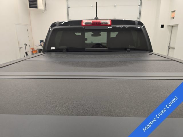 Used 2024 Chevrolet Colorado ZR2 w/ ZR2 Convenience Package III AWD/4WD image 17
