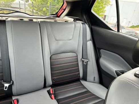 Used 2023 Nissan Kicks SR w/ SR Premium Package FWD image 18