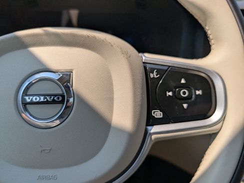 Used 2022 Volvo XC60 B5 Inscription w/ Advanced Package AWD/4WD image 25