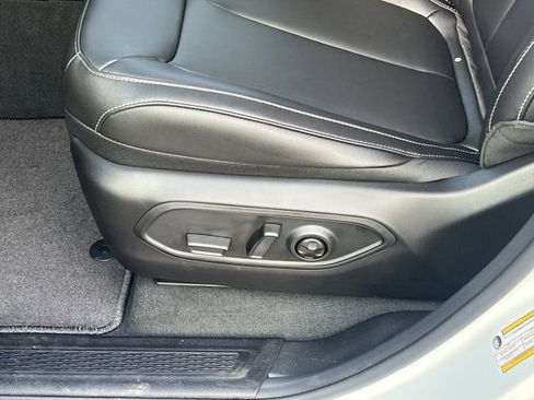 New 2025 Jeep Grand Cherokee Limited image 10