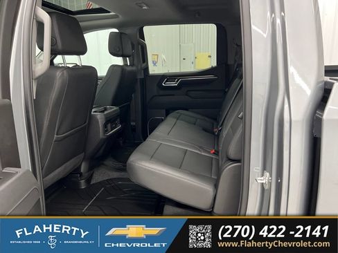 Used 2026 Chevrolet Silverado 1500 RST w/ Dark Appearance Package AWD/4WD image 11