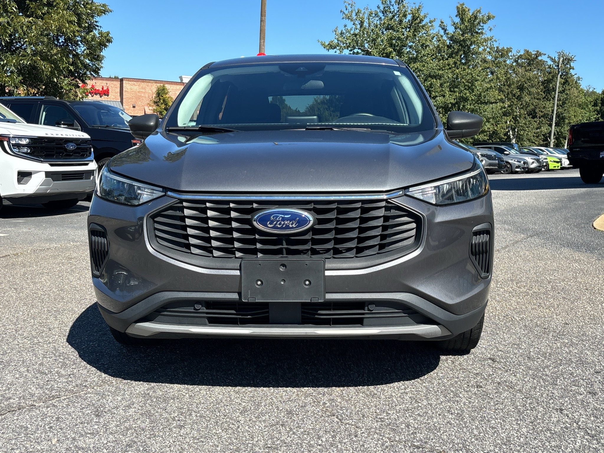 Used 2024 Ford Escape Active AWD/4WD image 2