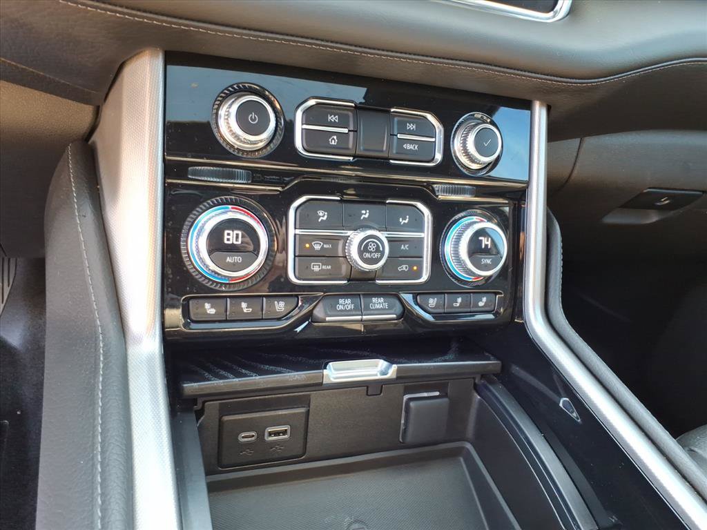 Used 2023 GMC Yukon Denali AWD/4WD image 19