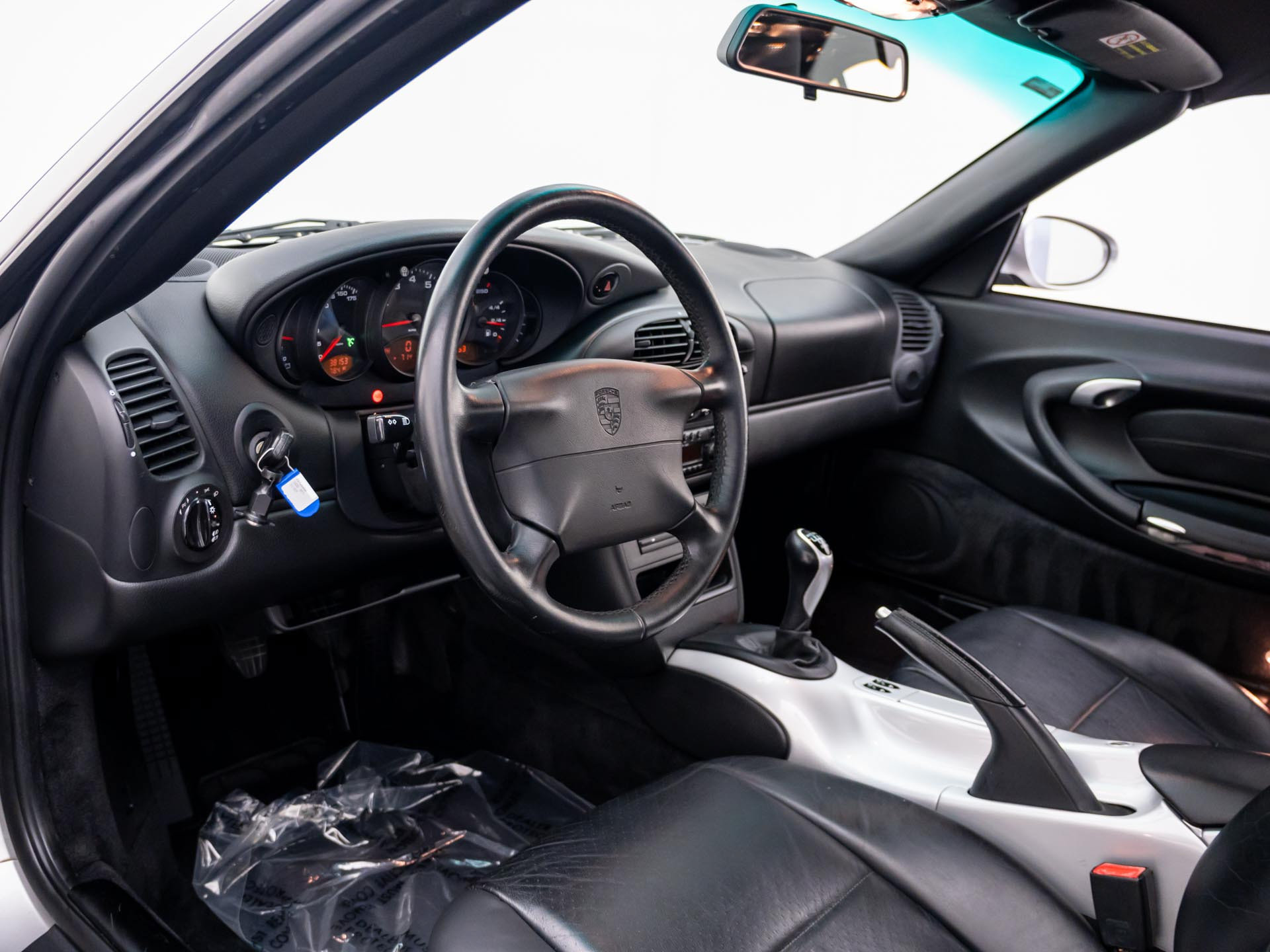 Used 2000 Porsche 911 Carrera RWD image 4