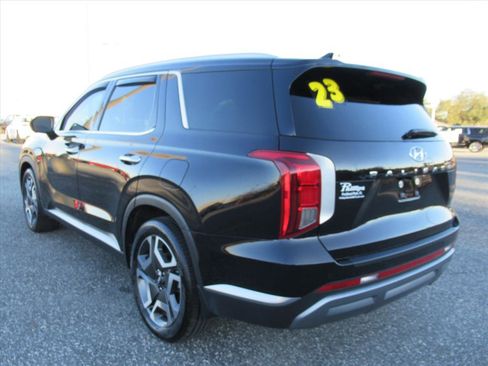 Used 2023 Hyundai Palisade SEL w/ Premium Package image 4