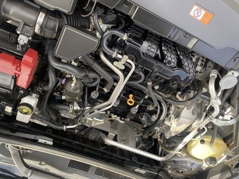 Used 2023 Mitsubishi Outlander SE image 11