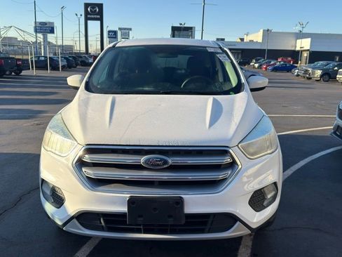 Used 2017 Ford Escape SE image 7