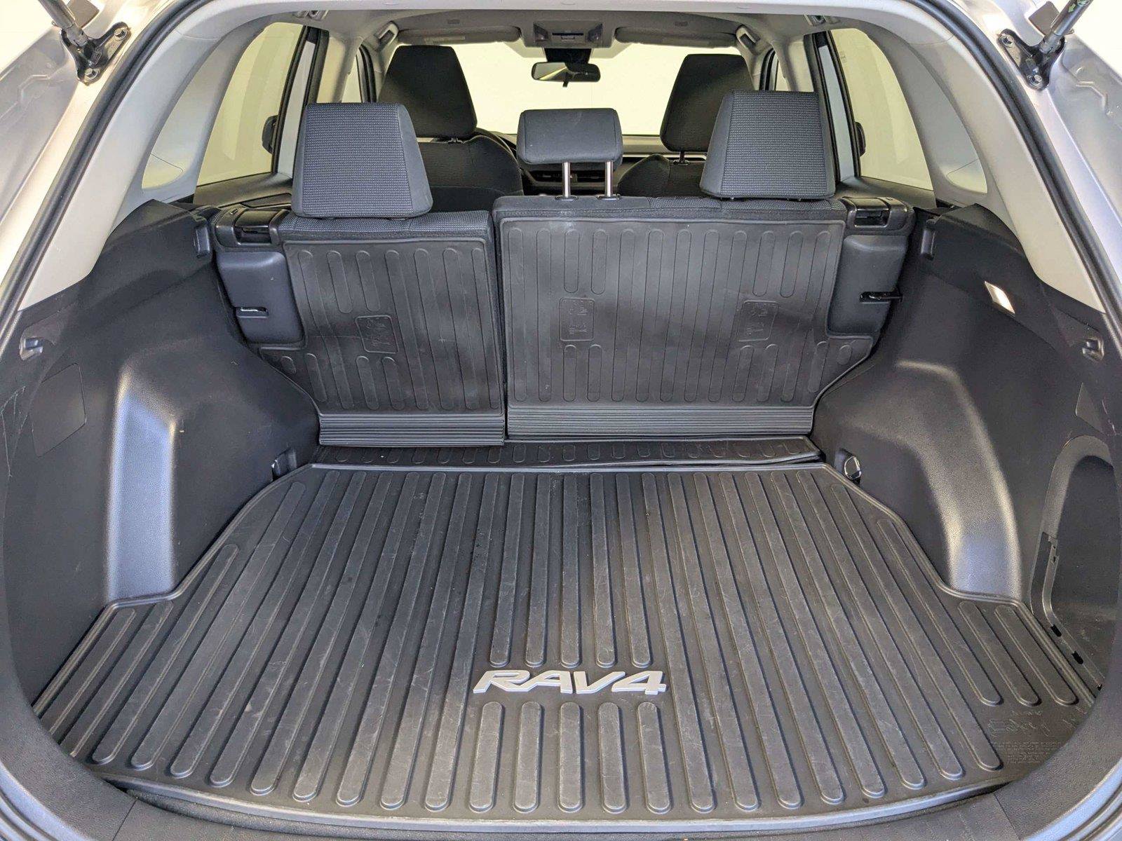 Certified 2024 Toyota RAV4 LE AWD/4WD image 9