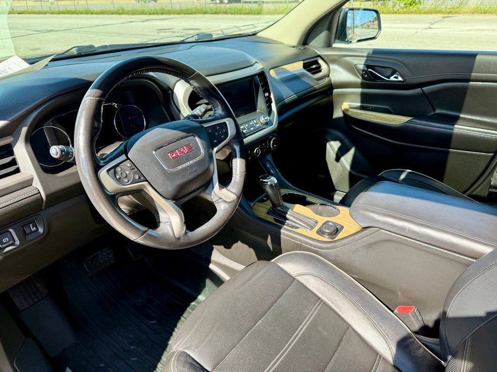 Used 2019 GMC Acadia Denali w/ Technology Package AWD/4WD image 28