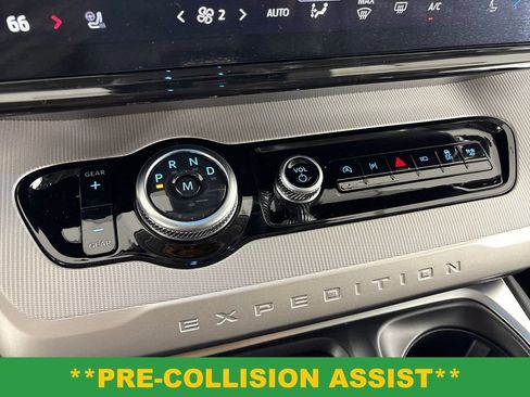 New 2026 Ford Expedition Active RWD image 27