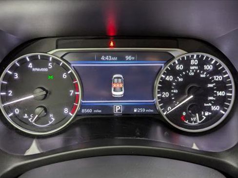 Used 2025 Nissan Sentra SV image 27