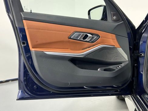 Used 2026 BMW M3 w/ Executive Package RWD image 39