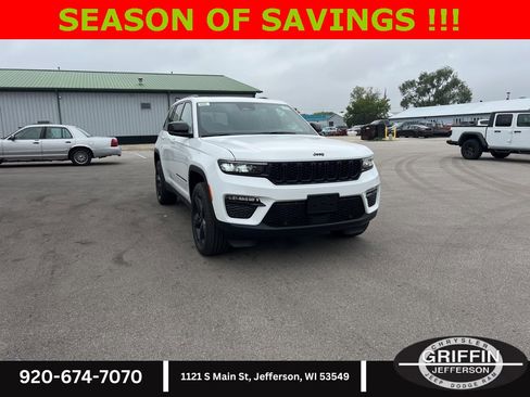 New 2025 Jeep Grand Cherokee Limited w/ Luxury Tech Group II image 5