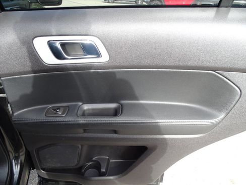 Used 2015 Ford Explorer AWD XLT w/ Equipment Group 202A image 44