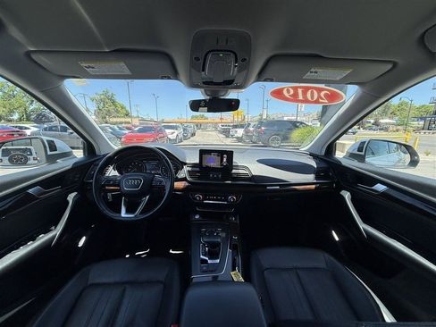 Used 2019 Audi Q5 2.0T Premium w/ Convenience Package AWD/4WD image 22