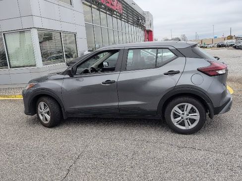 Used 2024 Nissan Kicks S image 9