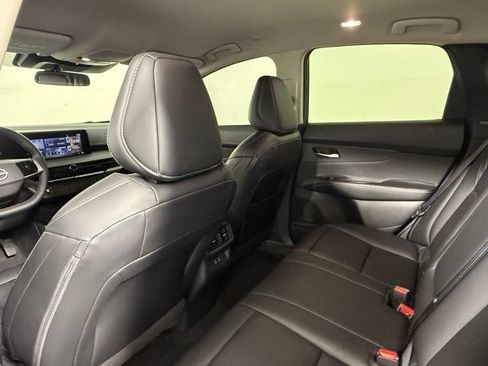Used 2025 Nissan Murano SV FWD image 39