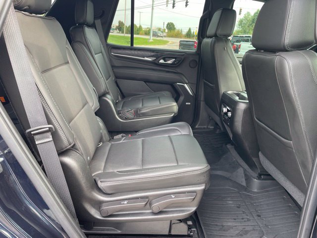 Used 2021 GMC Yukon Denali w/ Denali Premium Package AWD/4WD image 23