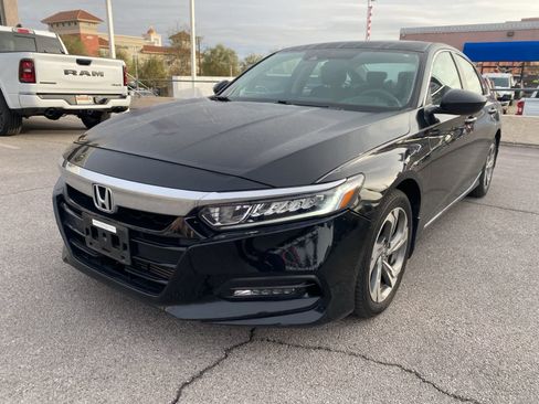 Used 2018 Honda Accord EX image 1