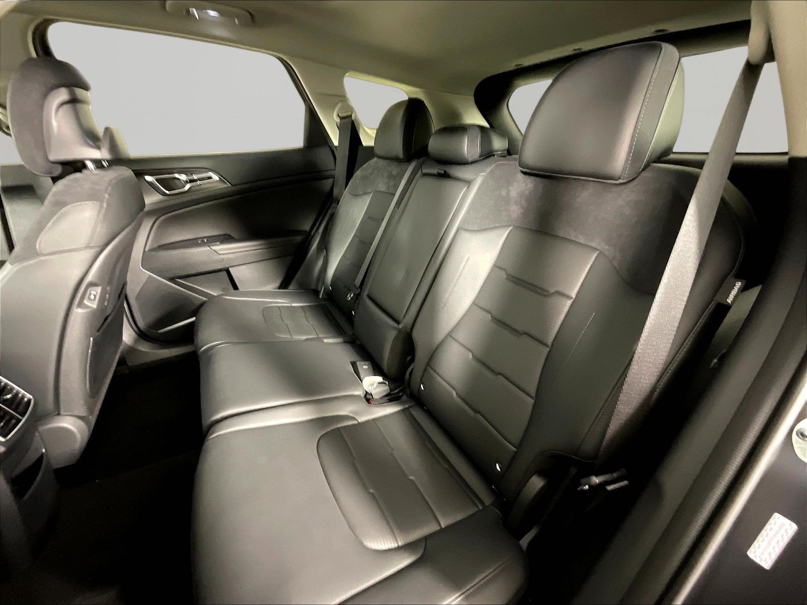 New 2026 Kia Sportage SX FWD image 17